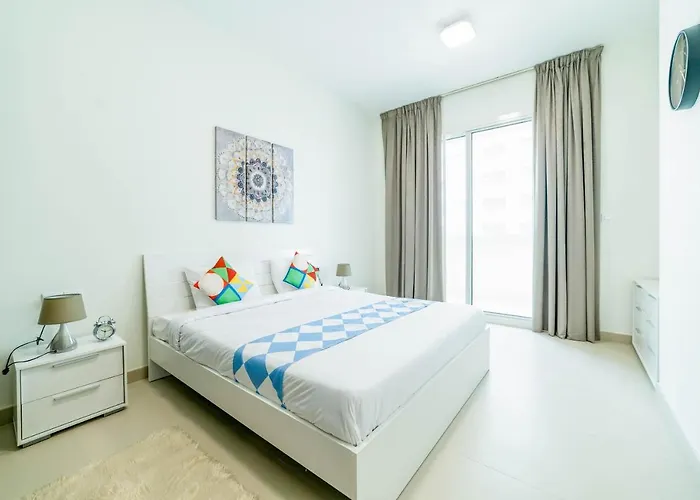 Oyo 590 Najma Tower, One Bedrooms Apartments, Sports City